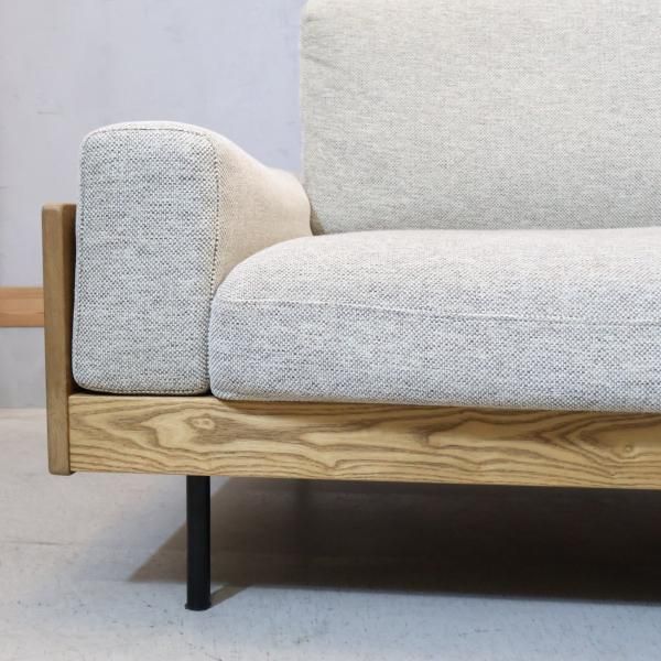 unico(ウニコ)のTREL(トレル) 2シーターソファです。シンプルで