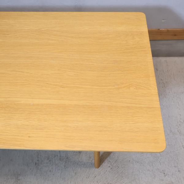 unico(ウニコ)のLOM(ロム)シリーズのダイニングテーブルです！シンプル