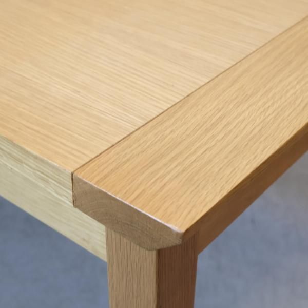 IDC OTSUKA(大塚家具) オクト オーク材 伸長式ダイニングテーブルです