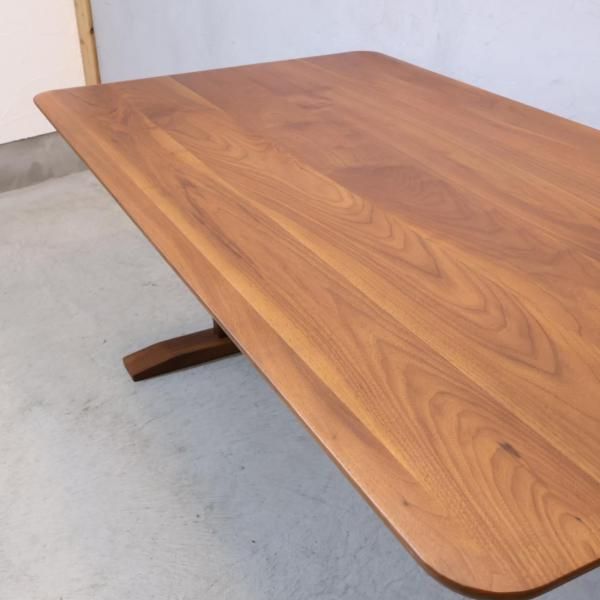 NAGNO INTERIOR(ナガノインテリア)のウォールナット材 ダイニング