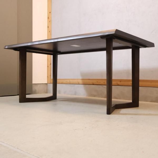 人気のkarimoku(カリモク家具)よりChitano(チターノ)のダイニング