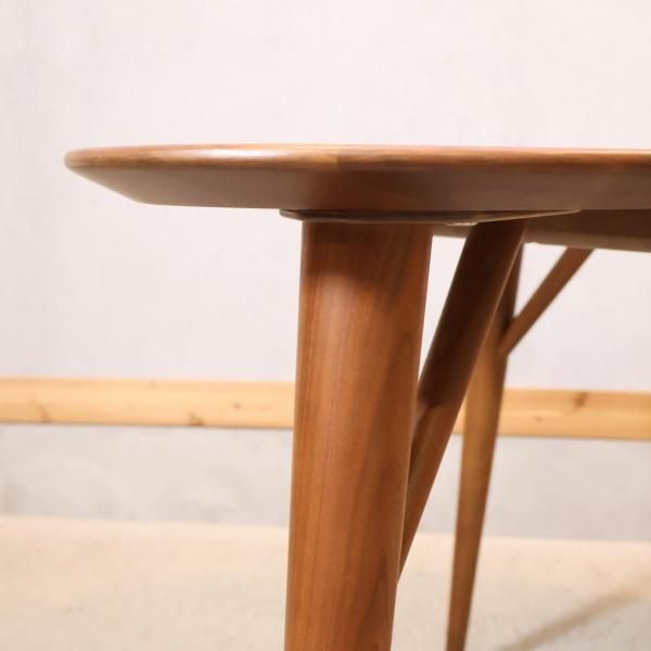 ACTUS(アクタス)のKULAUM(クラウム) ウォールナット材 ダイニング