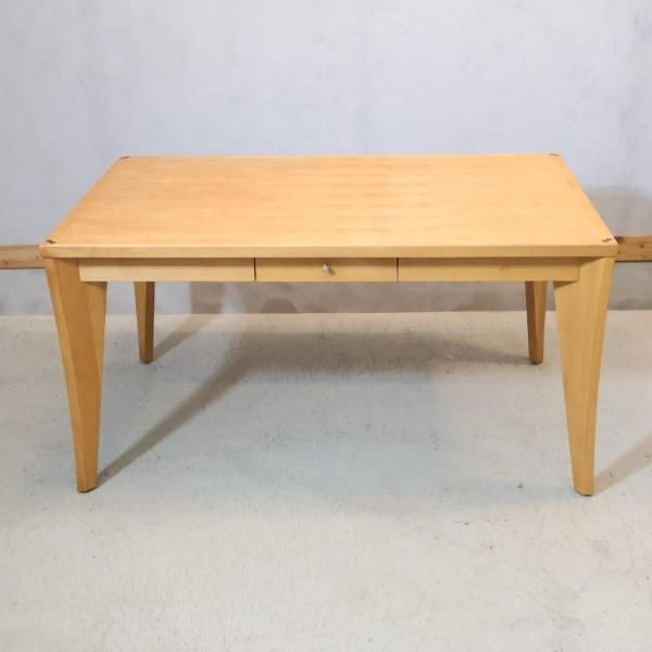 アクタス(ACTUS)で取り扱われていたBOSCO(ボスコ)の引出し付ダイニング