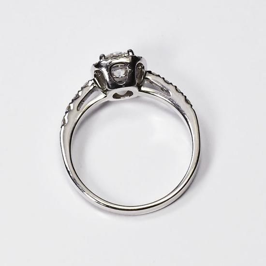 婚約指輪 プラチナ・ダイヤ0.85ctUP（Gカラー・SIクラス・GOOD・中央