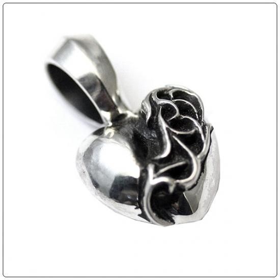 クロムハーツ ペンダント/ネックレス（Chrome Hearts）ハート ウィズ