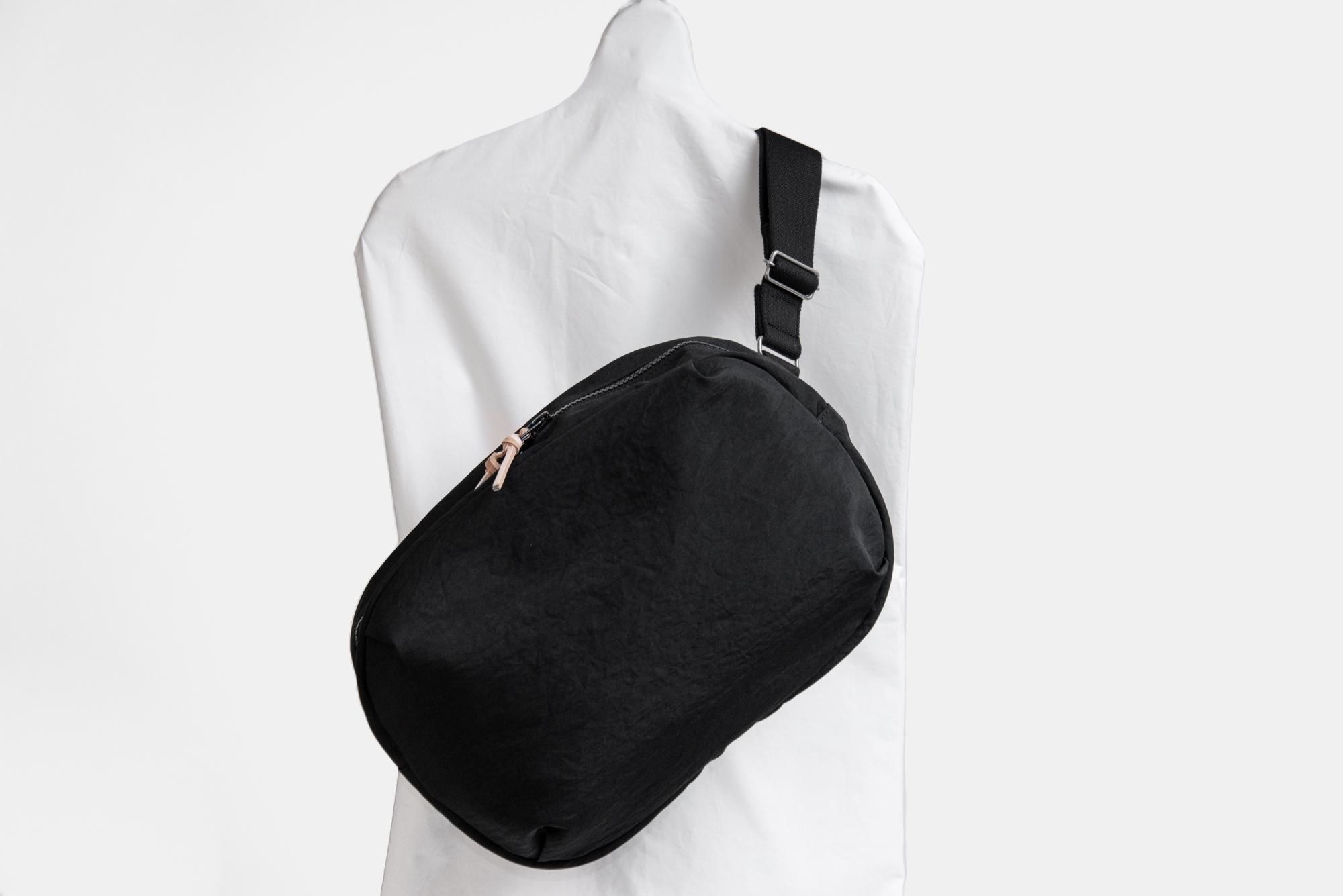 FUKUI SIWAナイロンボディバッグL ブラック - NIZYU KANO 公式通販サイト