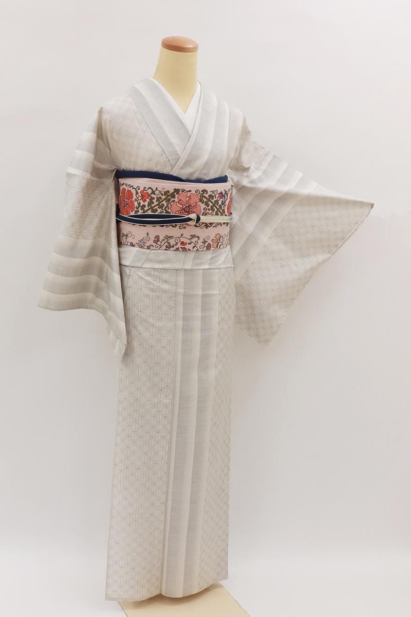 銀座【A-4029】単衣 白大島紬 白練色 縞に幾何文 :身丈156/裄66.5