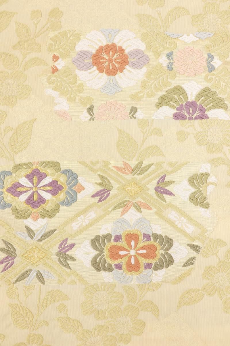 あおき【L-7966】袋帯 ベージュ系 裂取りに有職華文 - 銀座きもの青木