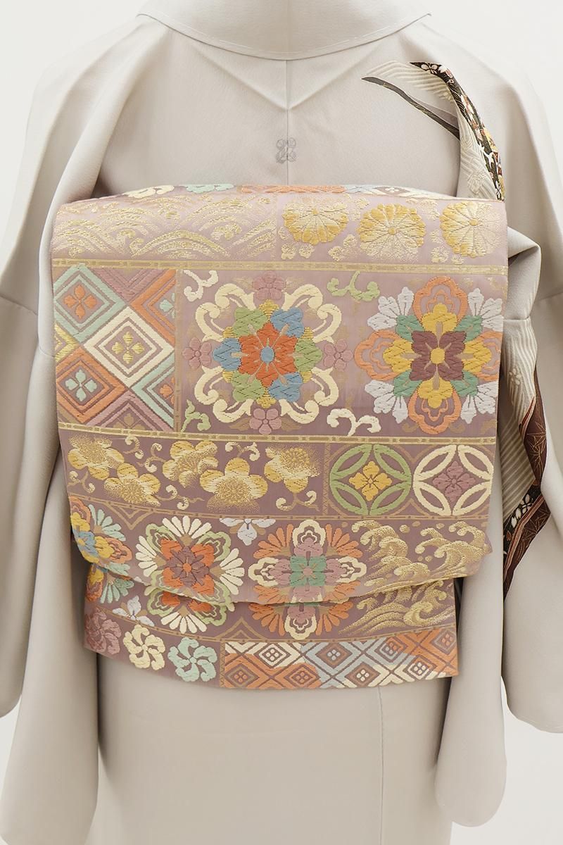 銀座【L-8154】西陣 藤原製 袋帯 梅鼠色 横段に華文など（落款入