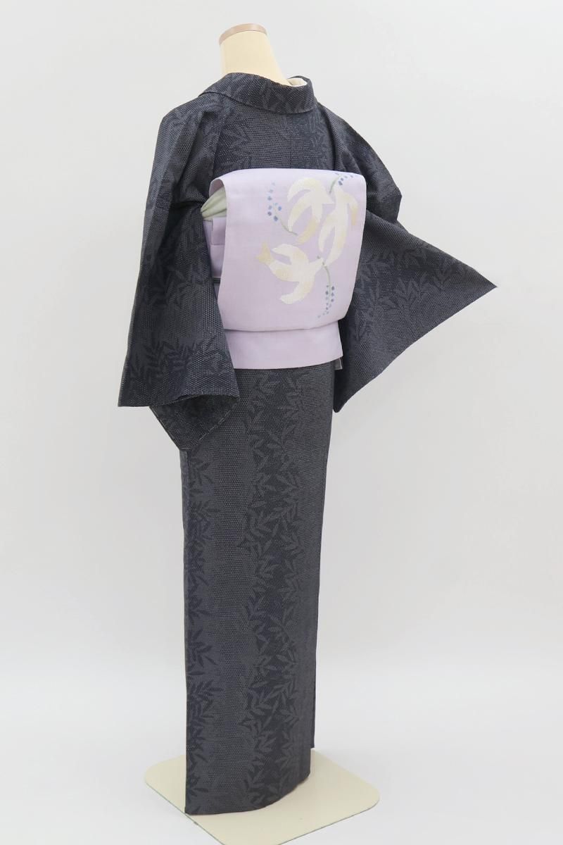 銀座【A-4075】単衣 本塩沢 黒色 植物文:身丈157/裄68.5 - 銀座きもの