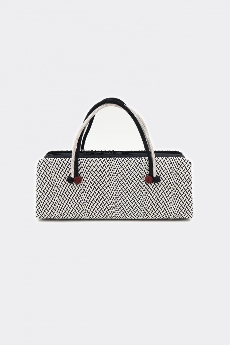 G-3250】衿秀製 利休バッグ 組織りに苧環 黒色系×金色 - 銀座きもの