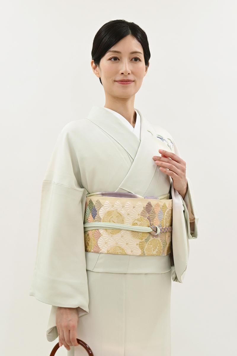 銀座【L-8402】袋帯 鳥の子色 菊青海波に植物の丸 - 銀座きもの青木