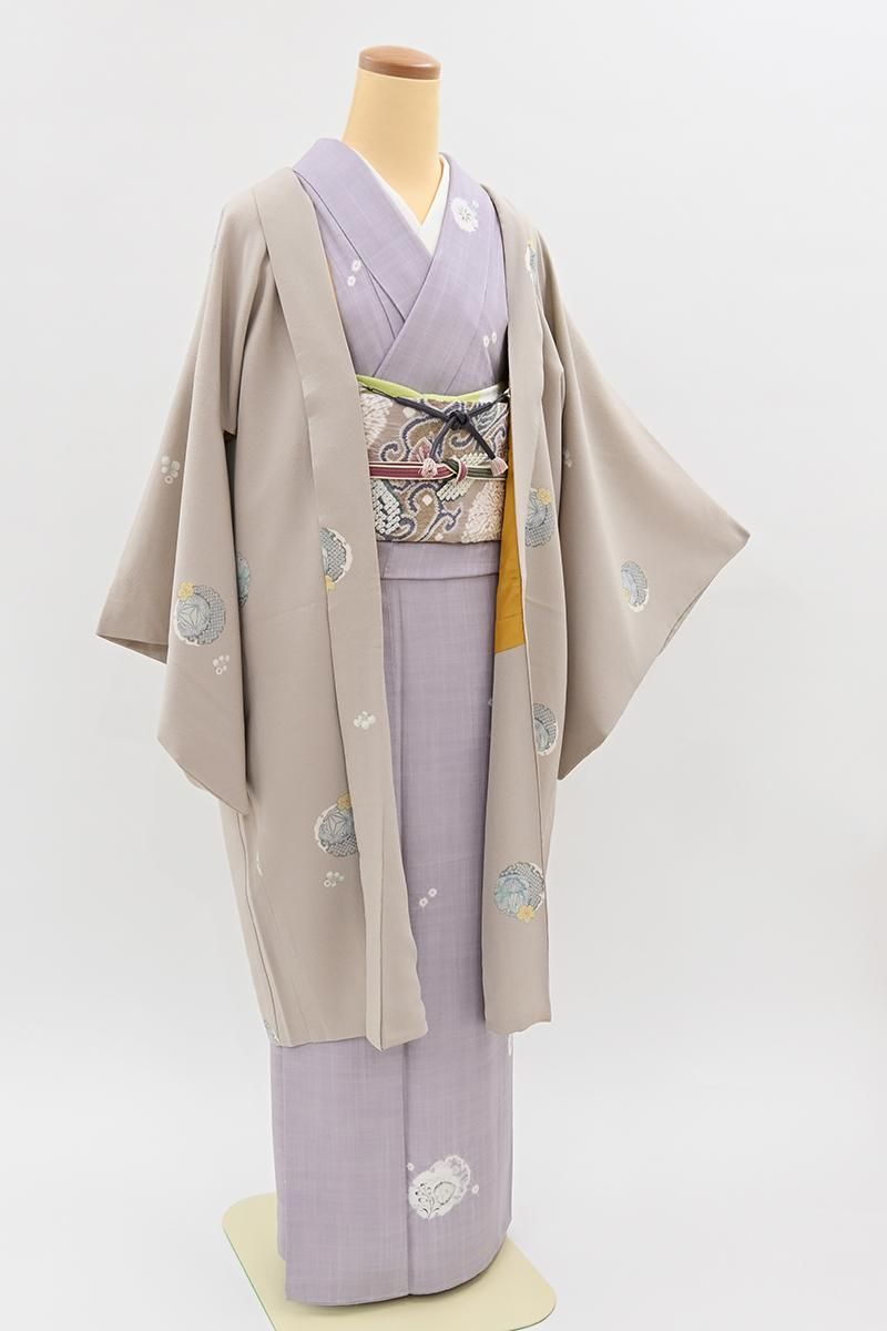 銀座【E-2365】羽織 淡い茶鼠色 雪輪重ねに花文 :身丈99/裄67 - 銀座