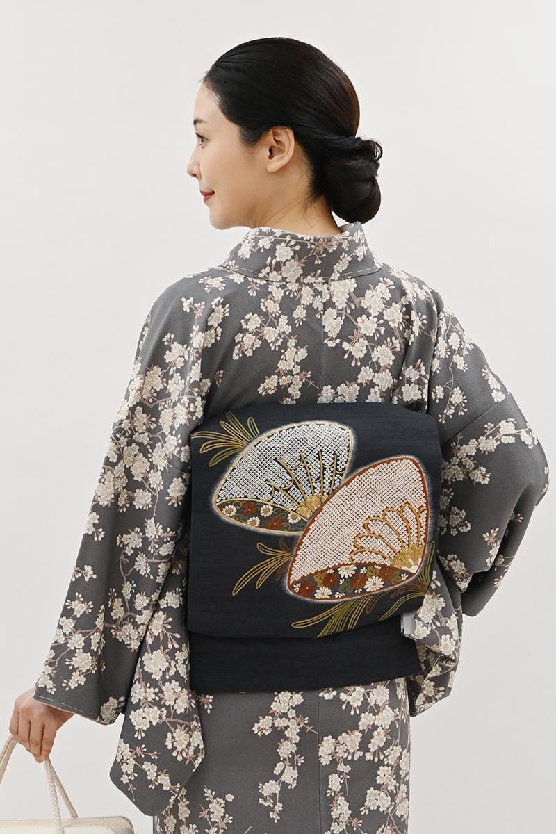 銀座【L-8701】紬地 刺繍 袋帯 紺鼠色 貝合わせ文 - 銀座きもの青木