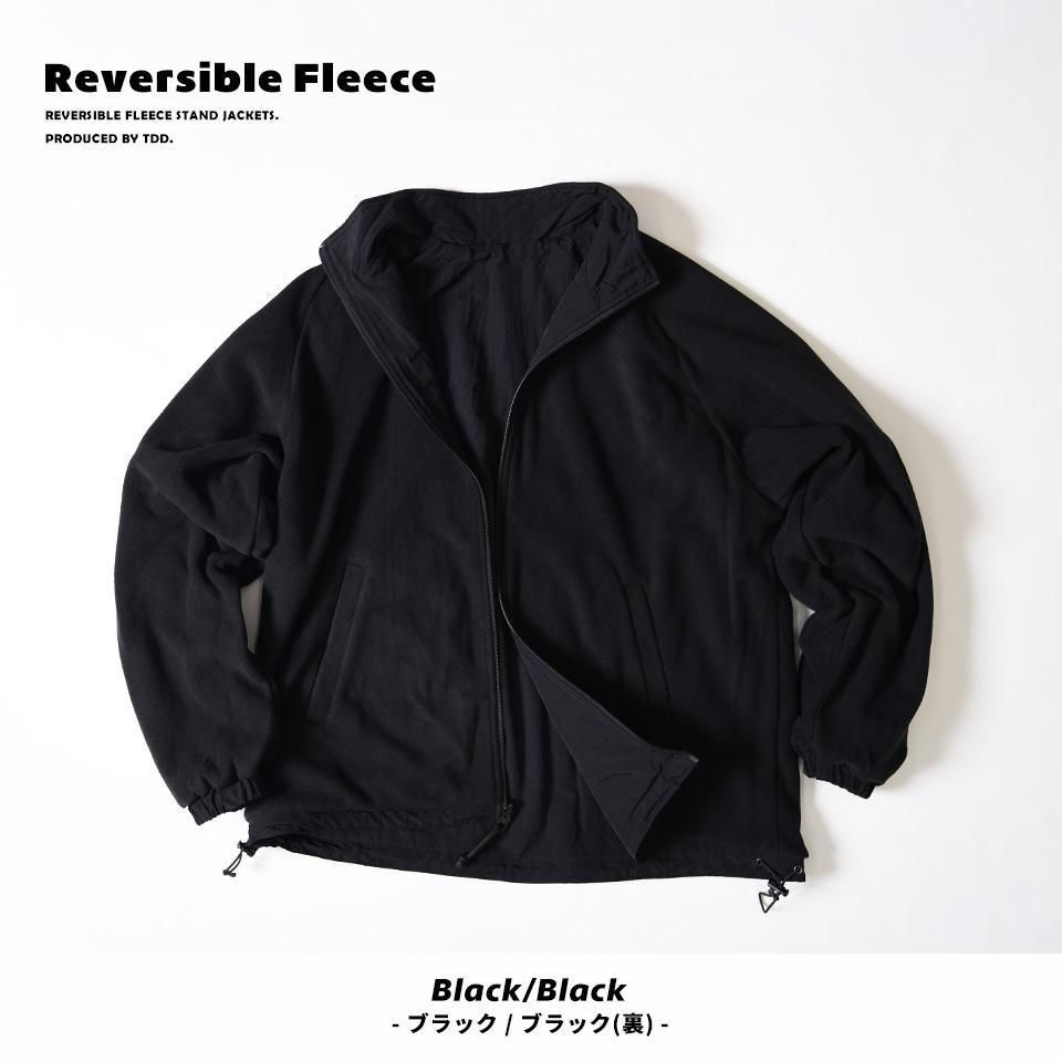 90年代を彷彿とさせるリバーシブルアウター ナイロンジャケット