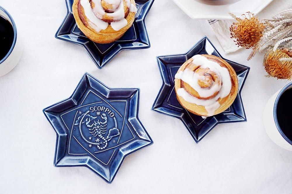 テ36 星座のお皿 さそり座（結晶/ツヤなし部分あり） - 益子焼の