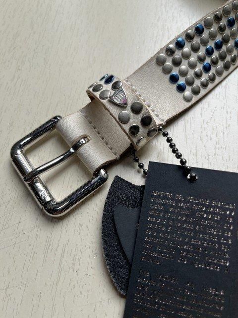 HTC ITALYエイチティーシー5000スタッズベルト white/blue- 夜型大型