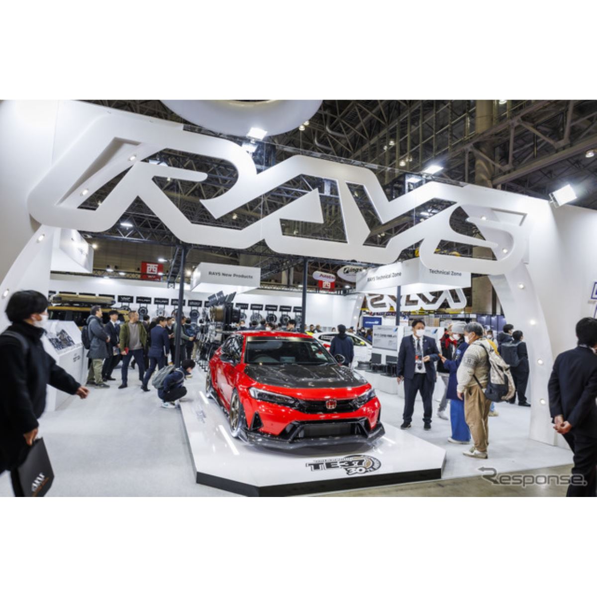 レイズ『VOLK RACING TE37』が30周年！熱気ムンムンな会場で限定モデル