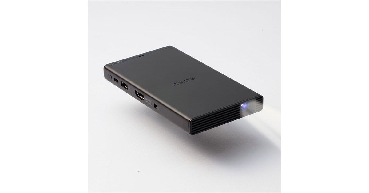 ソニー、280gでポケットサイズのモバイルプロジェクター「MP-CD1