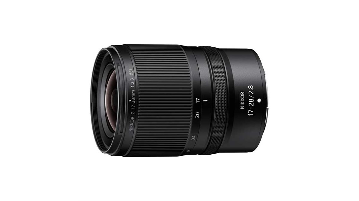 ニコン、超広角ズームレンズ「NIKKOR Z 17-28mm f/2.8」を本日10/28