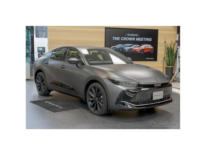 マット塗装きわ立つ！ 「THE CROWN」でのみ購入可能なクラウン特別仕様