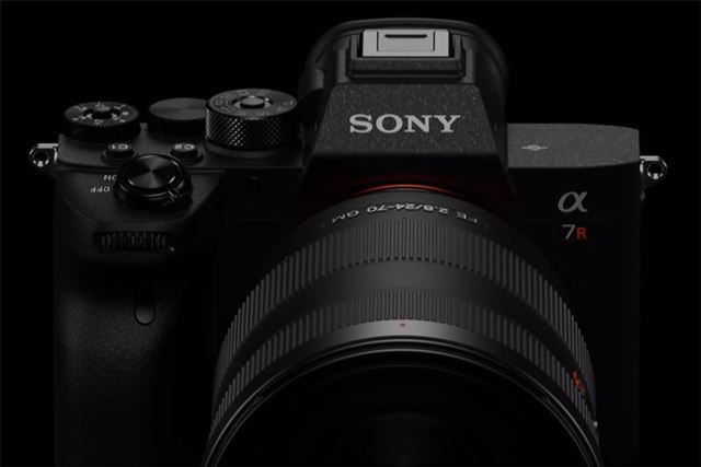 SONY α7R IV ILCE-7RM4 ボディ 価格比較 - 価格.com