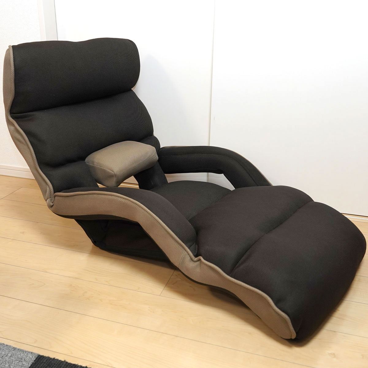 腰の神様がくれた座椅子」って!? 座ってみたら、もはやソファでした