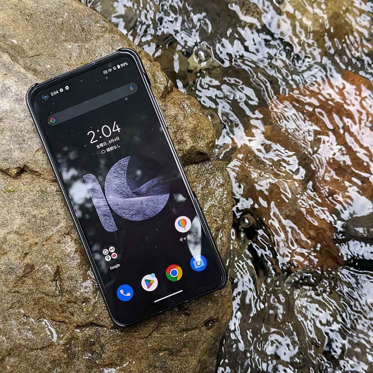 大きいスマホにない魅力！ ASUS「Zenfone 10」は小さくて使いやすさ