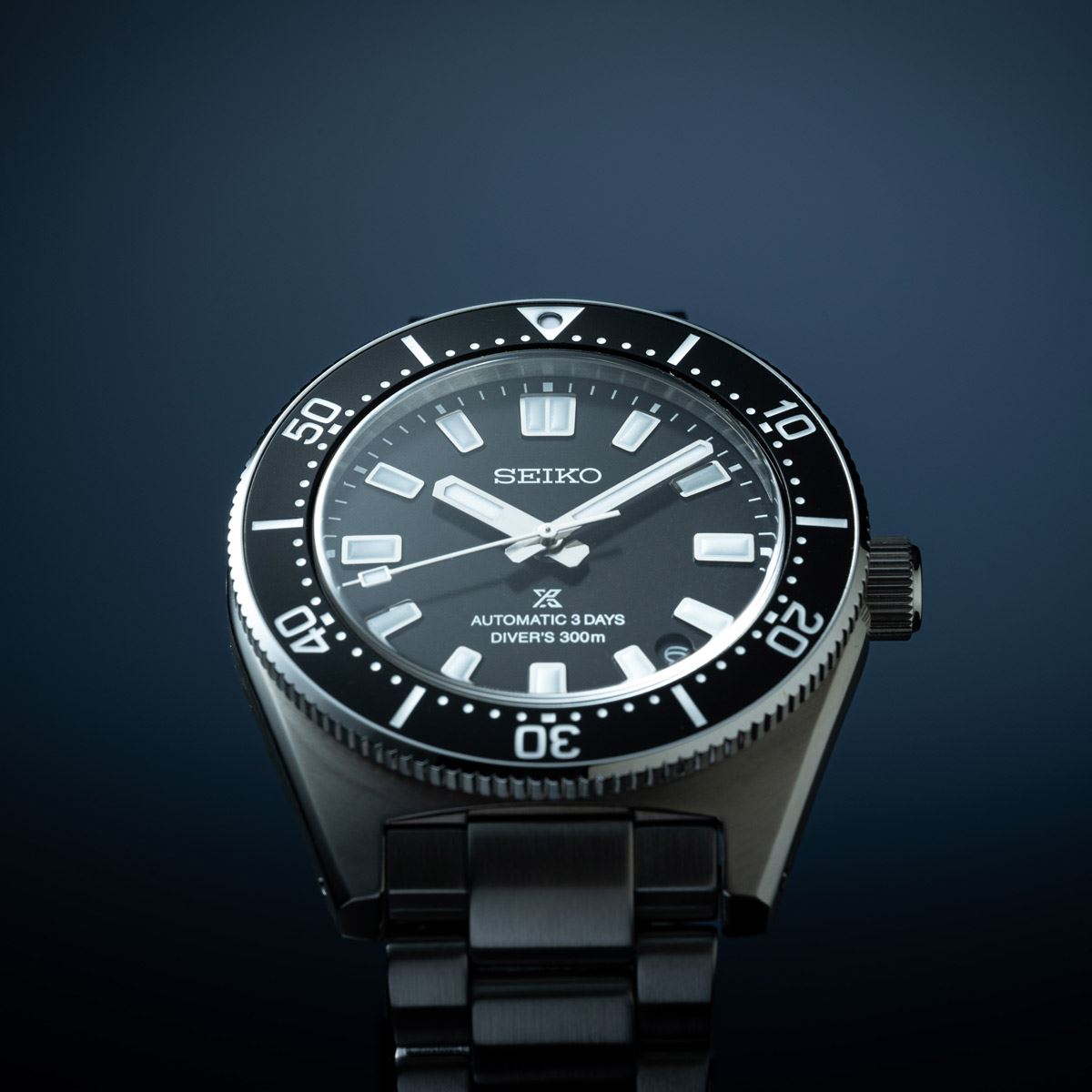 オーバースペックに惹かれる！ 300m防水のセイコー100周年記念