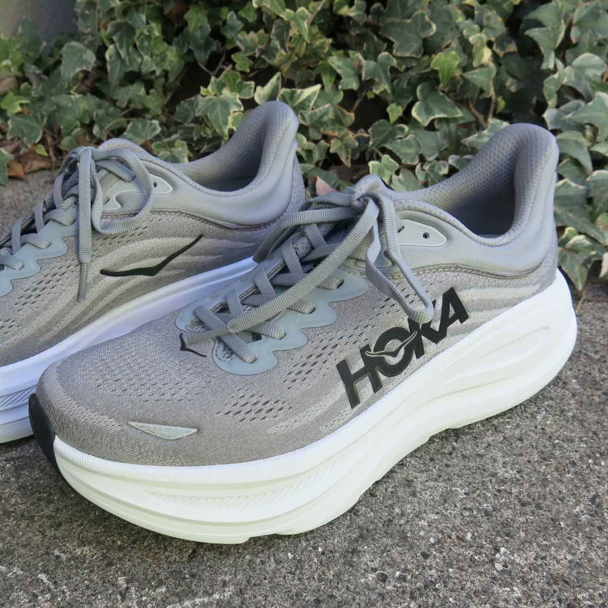 さらに厚底に！ 8→9へと進化したHOKAの名作「ボンダイ」は買いか