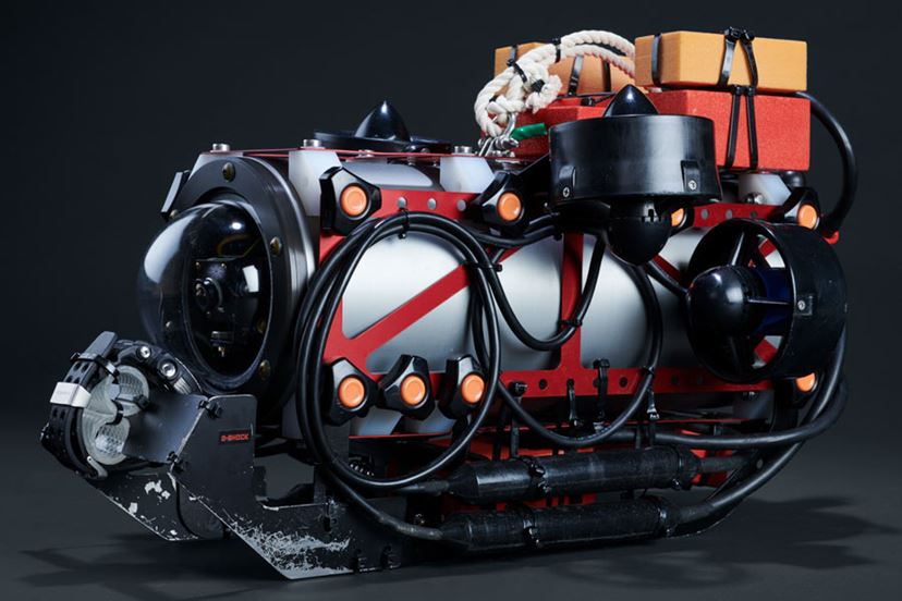 南極調査を成功させたG-SHOCK ｢FROGMAN」の“無人探査機カラー” - 価格