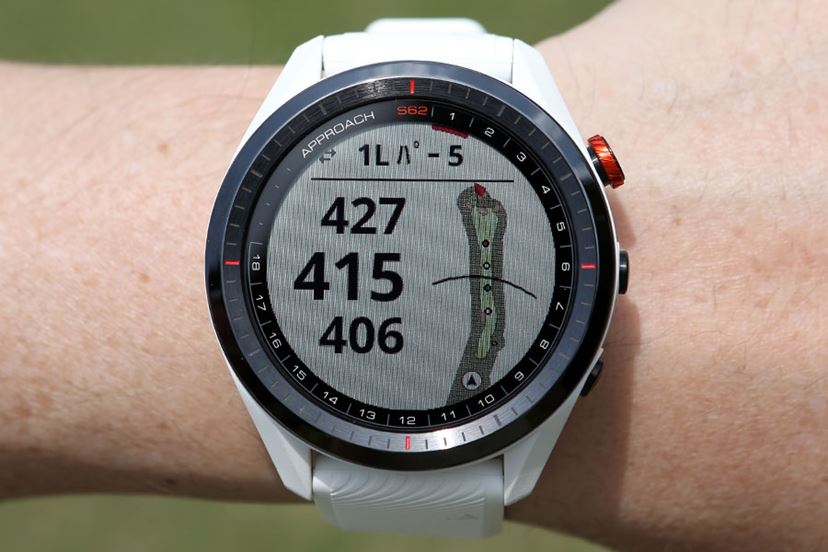 街でもイケるゴルフウォッチ！ ガーミン「Approach S62」の進化がスゴ
