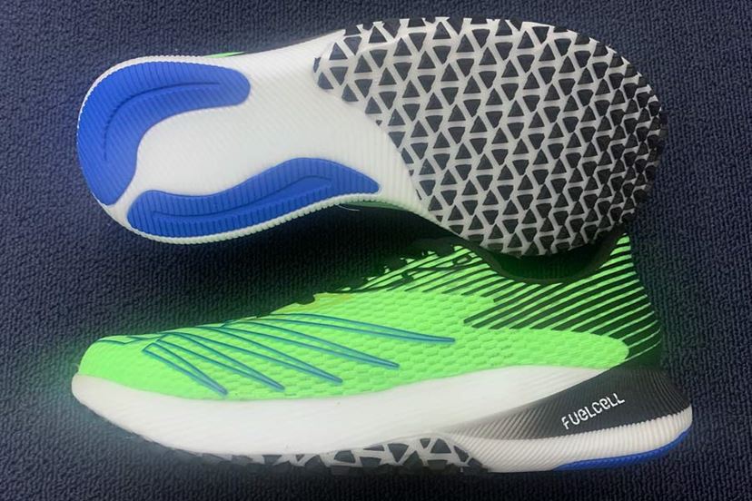 ニューバランスからの“挑戦状”！ 「FuelCell RC Elite」は最速シューズ