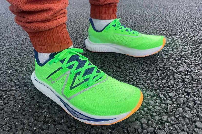 ニューバランスの大ヒットシューズ後継モデルはさらに“じゃじゃ馬”だっ