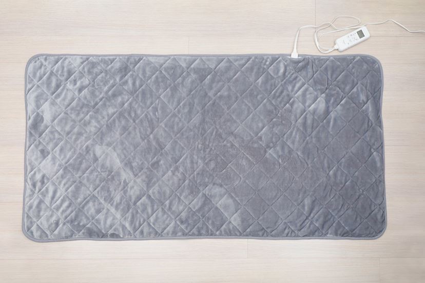 温度調節してくれる電気毛布で朝までぐっすり。パナソニック「暖房敷き