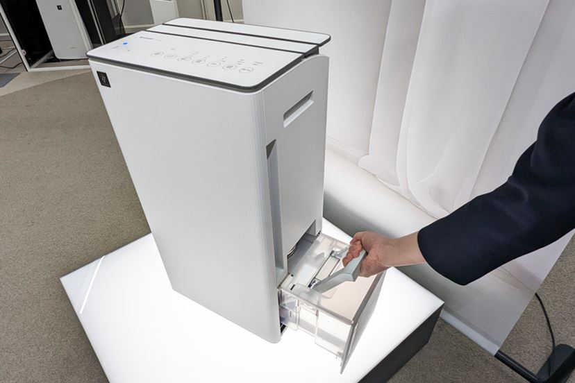 サッと取り出してパッと水が捨てられる＆運転音が静か！ シャープの