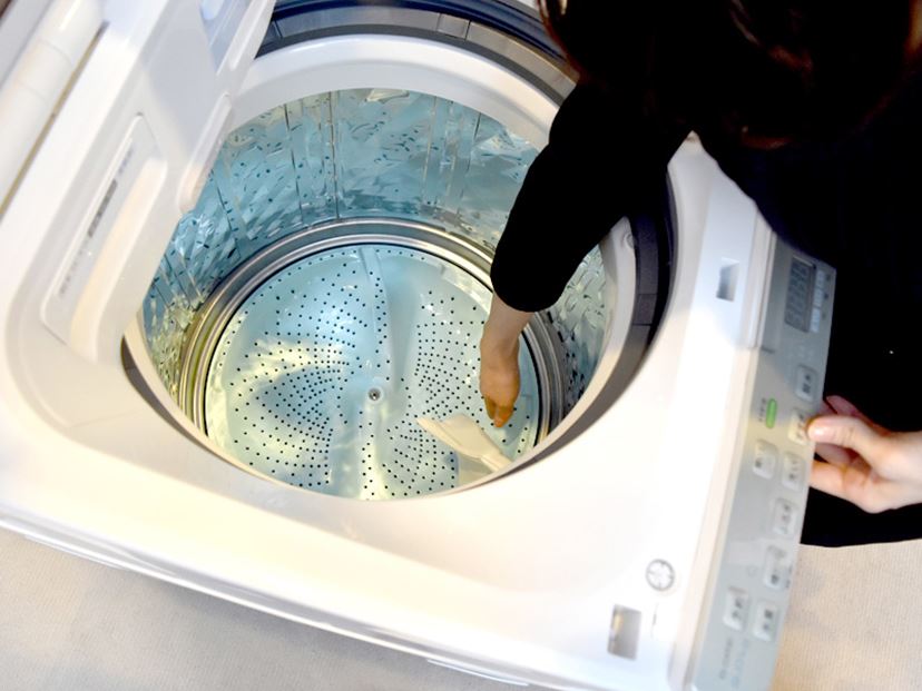 プカプカ浮かない”洗浄と快適さがウリのシャープの縦型洗濯乾燥機誕生