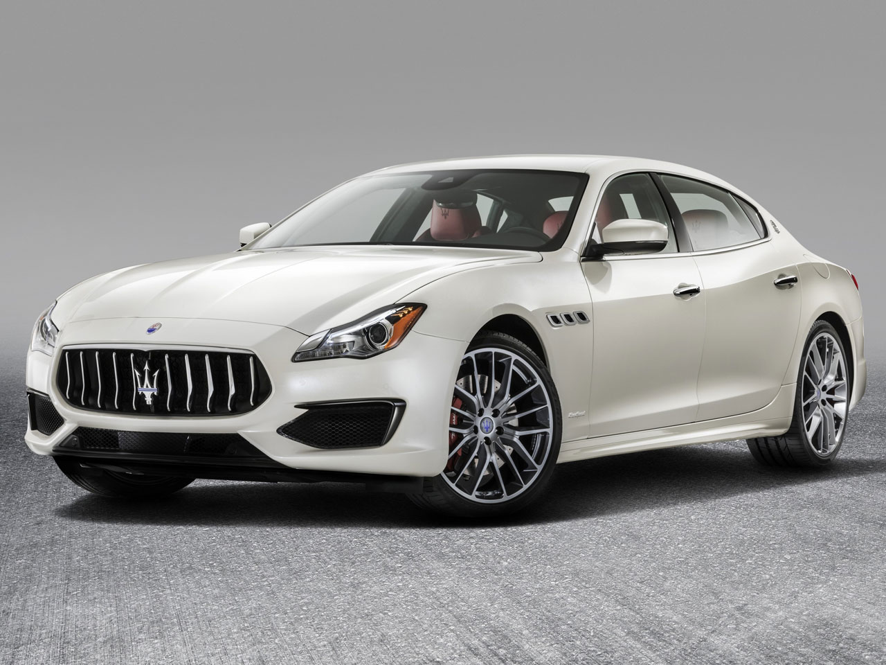 マセラティ クアトロポルテの価格・新型情報・グレード諸元 価格.com