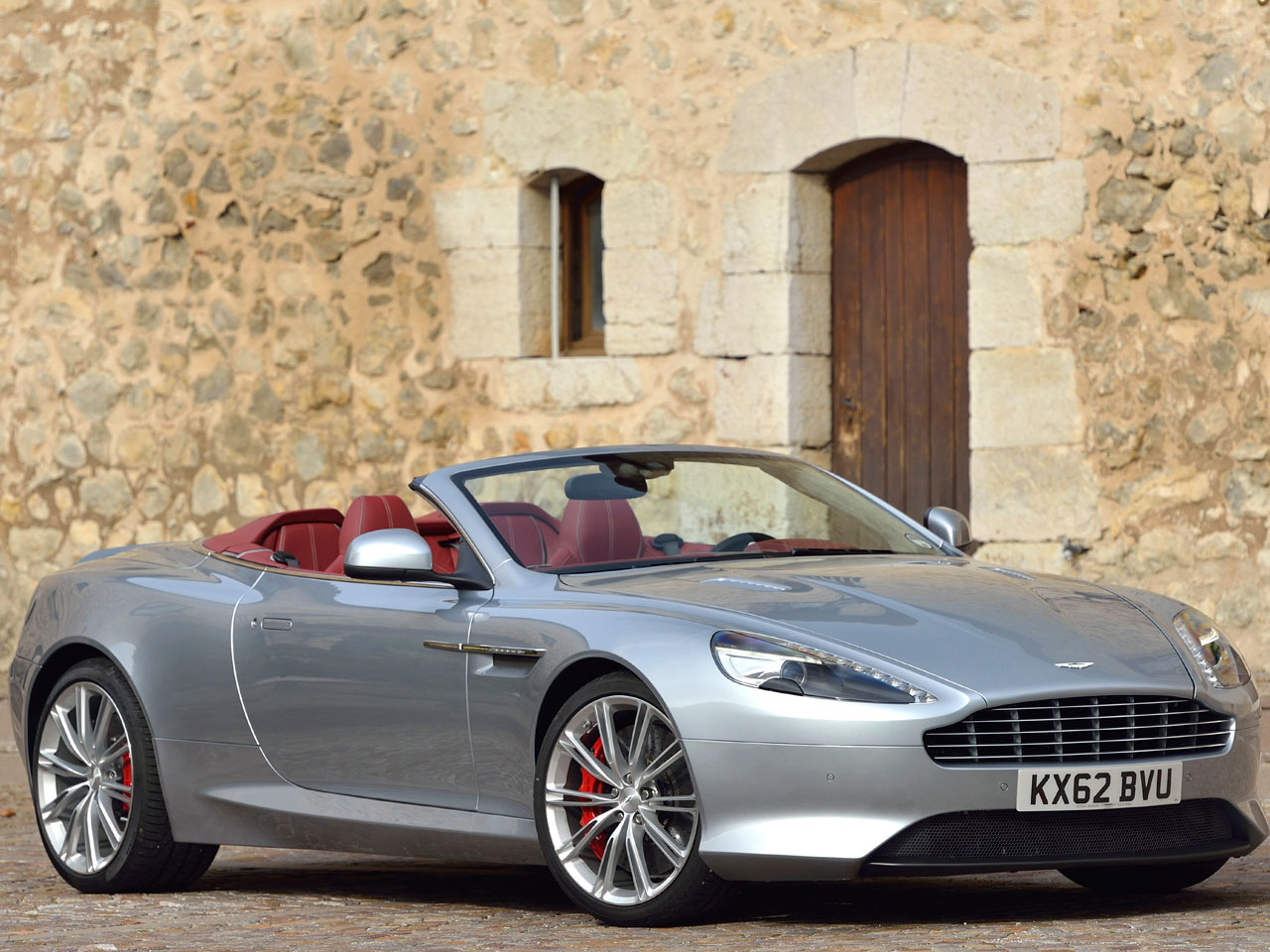 アストンマーチン DB9 ヴォランテの価格・新型情報・グレード諸元 価格.com