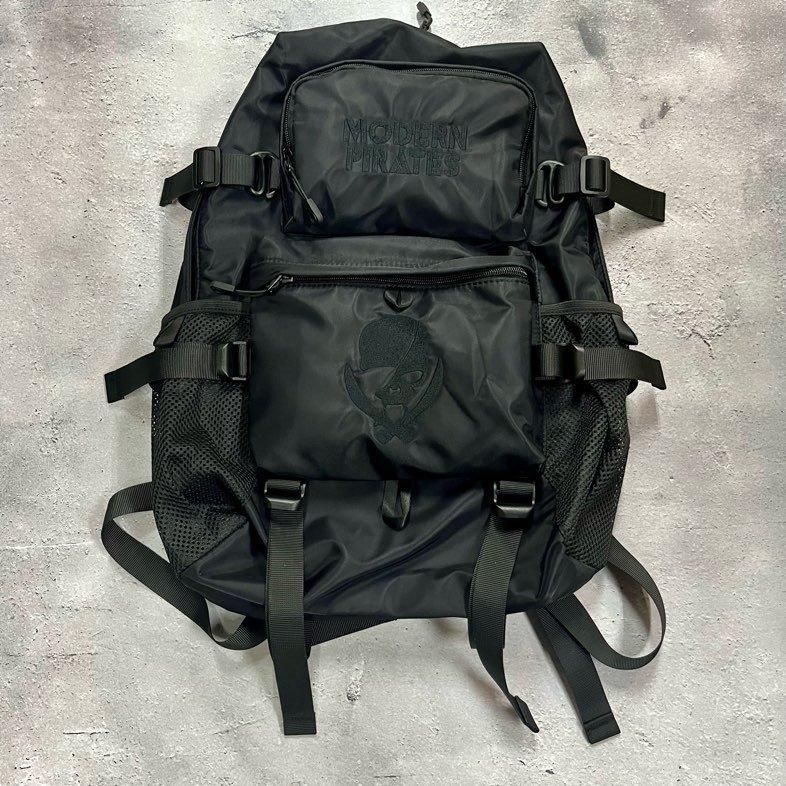 モダンパイレーツ