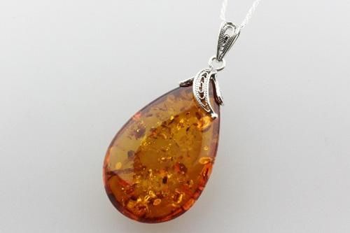 琥珀＆シルバー ペンダントトップ ドロップ 特大 【コニャック