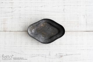 安福由美子｜錆オーバルリム皿｜作家のうつわ通販｜和食器セレクト