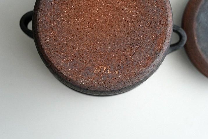 石渡磨美｜炊飯土鍋2合用（黒錆）｜作家のうつわ通販｜和食器セレクト