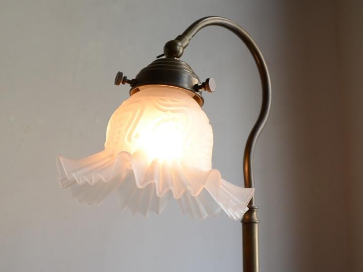 フリルガラスシェード 真鍮テーブルランプ（H43cm）｜アンティーク照明