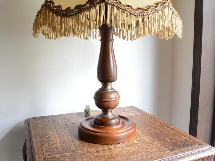 ヴィンテージ シェード付 木製テーブルランプ（H56cm）｜アンティーク