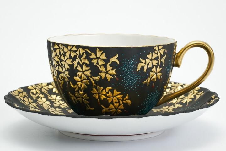 花形珈琲カップ＆ソーサー 盛金桜図青粒（桐箱入）/仲田錦玉