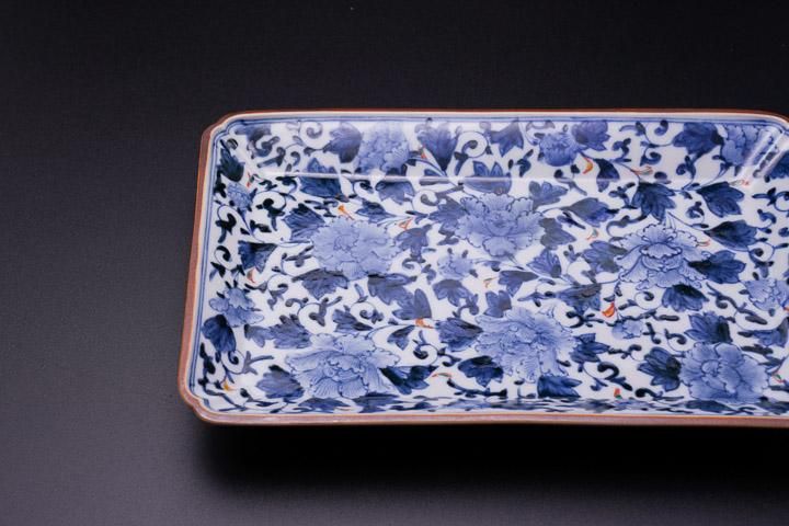 宮内庁御用窯】長角皿 色絵牡丹唐草/山本長左