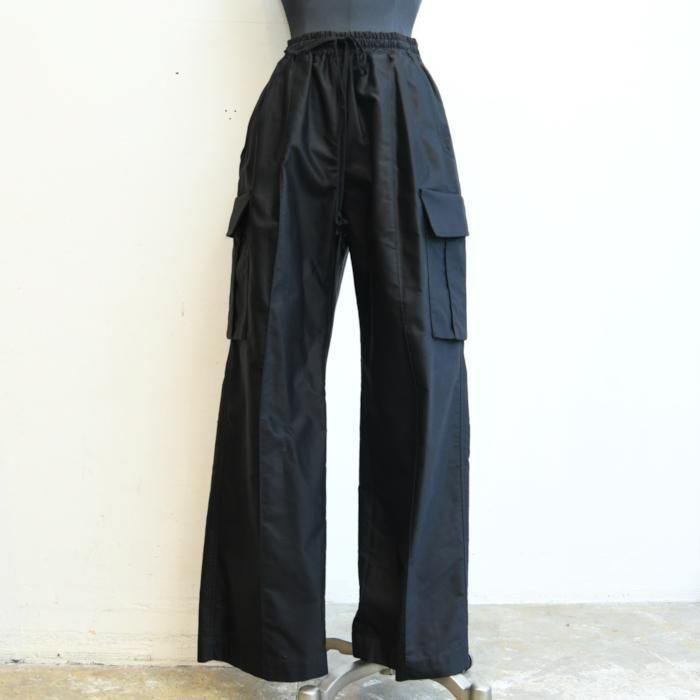 Mame Kurogouchi マメ クロゴウチ Cotton High Waisted Cargo Trousers