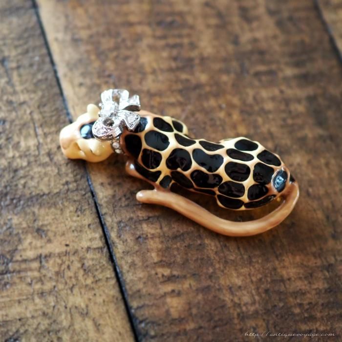 KJL/KENNETH JAY LANE（ケネス・ジェイ・レーン）☆クリスタルリボンの