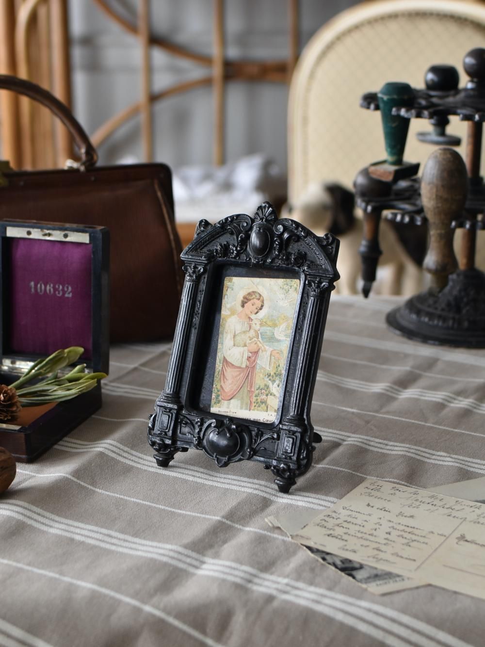 フランスアンティークインテリア アンティークフォトフレーム.22 卓上